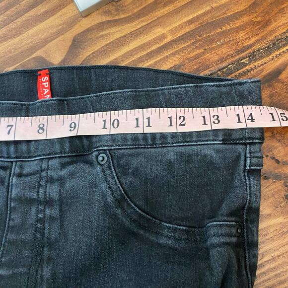 Spanx Women's Vintage Distressed Ankle Skinny Jeans Black Pull On Size Medium - Picture 13 of 16